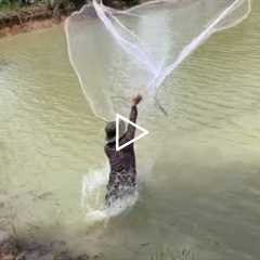 hand throw fishing net at lake with my villagers have a lot fish