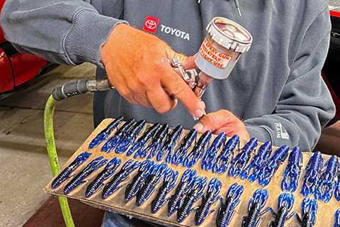 Scroggins Creates New Way To Color Soft Plastics