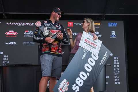 Matthew Stefan Picks Up First Win at MLF Tackle Warehouse Invitational at the Mississippi River